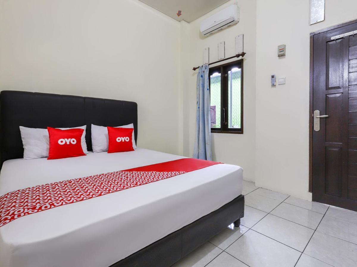 Oyo 3830 Dfarys Gh Syariah Balikpapan (Borneo) Exterior foto