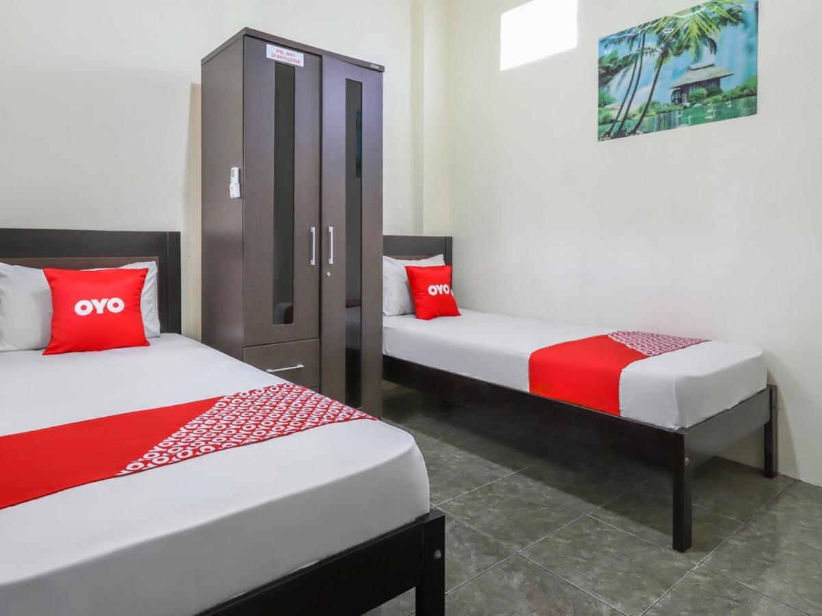 Oyo 3830 Dfarys Gh Syariah Balikpapan (Borneo) Exterior foto
