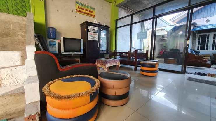 Oyo 3830 Dfarys Gh Syariah Balikpapan (Borneo) Exterior foto